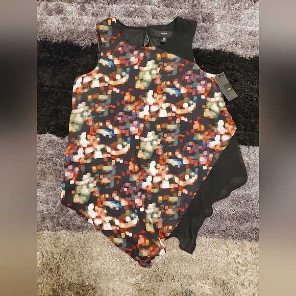 NWT woman's lightweight layered top - Picture 1 of 5